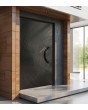 Schwarze Aluminium-Flügeltür mit gefrästem Muster